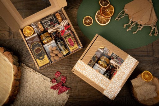 BOX ZESTAW PREZENTOWY prezent kawa miód syrop czekolada baton migdały KRAFT - obrazek 3